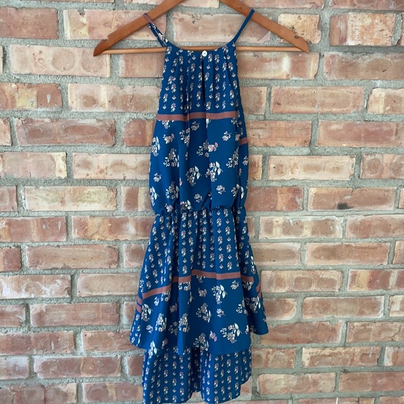 Francesca’s floral dress - Picture 4 of 4